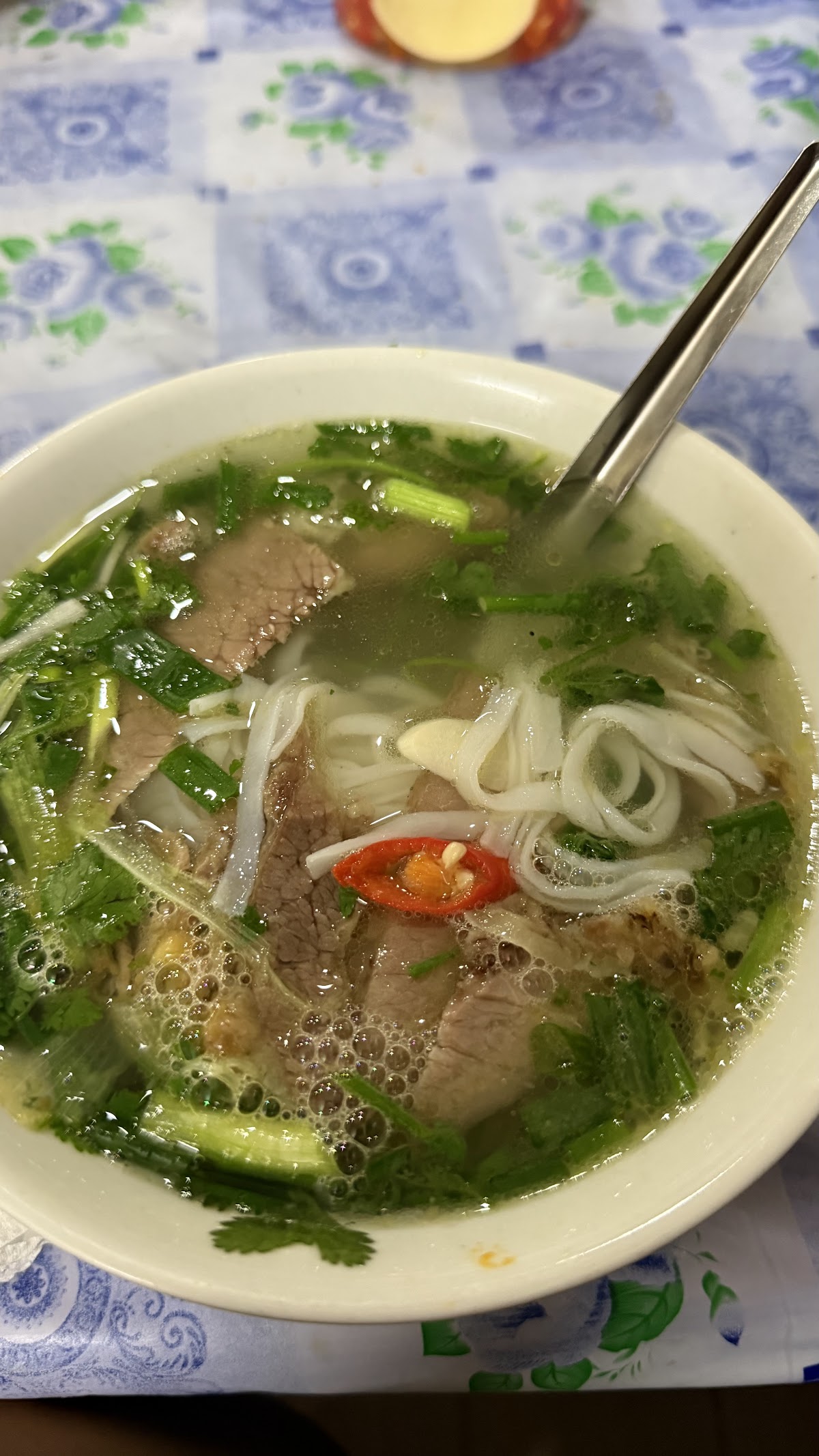 Phở bưng Hàng Trống